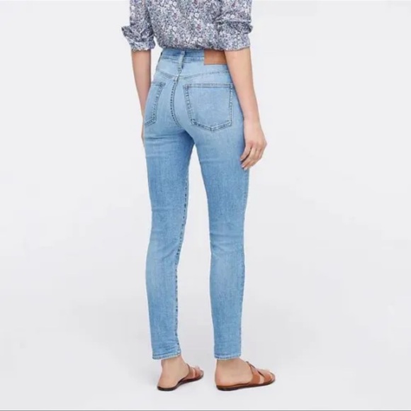 J. Crew 9" high-rise toothpick jean in Arizona Sky wash
Item AJ469 - Picture 3 of 11